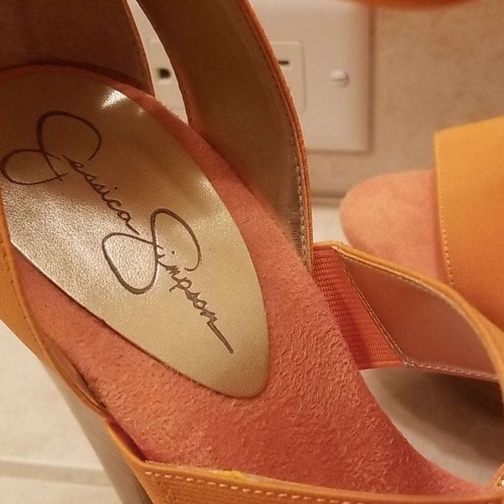 Shoes - Picture 2 of 3